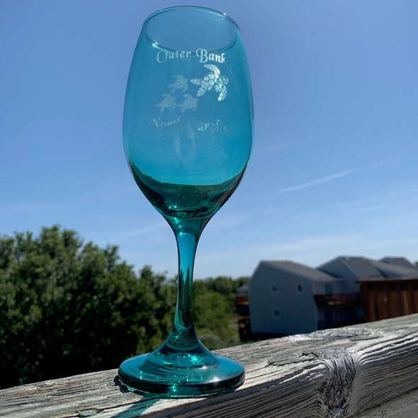 SEA TURTLE STEMMED WINE GLASS
